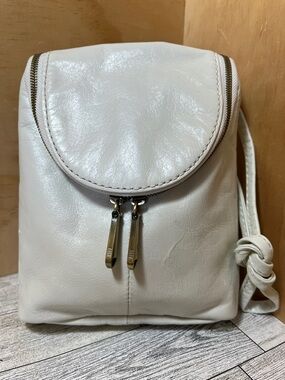 Vintage Hobo Fern Leather Crossbody Latte Brass Hardware